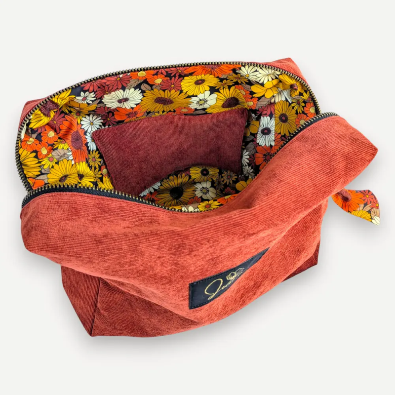 Vanity Terracotta Velvet